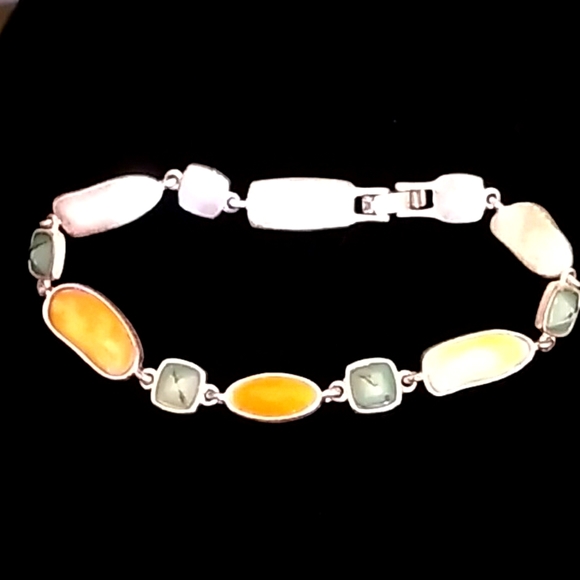 Necklace earrings and bracelet - Picture 5 of 7